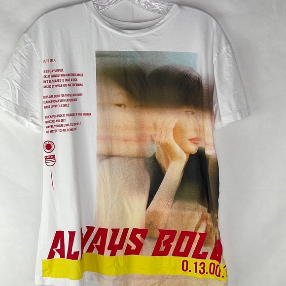 Zara Collection Graphic Front T-Shirt - Picture 1 of 7